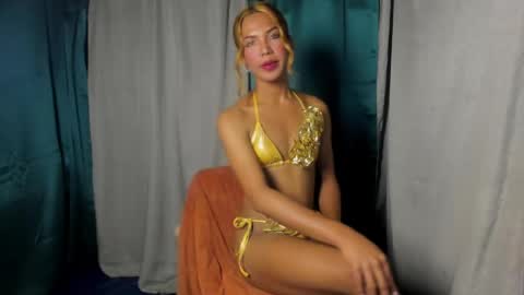 Snapshot of handsup_gabriella chatting on May 2026 12:00:02 PM handsup_gabriella online show from May 2026 12:00:02 PM