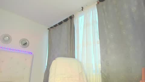 Snapshot of hani_masson chatting on July 2026 11:12:01 AM Hani online show from July 2026 11:12:01 AM