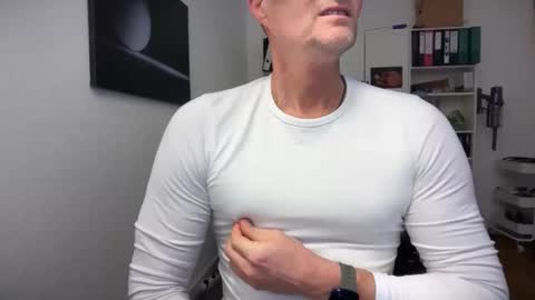 hanky online show from February 2026 08:29:01 AM