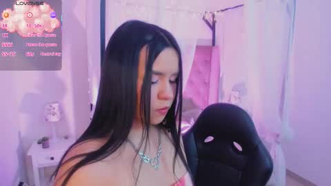 hanna  online show from November 2025 04:11:02 AM