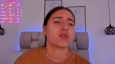 hanna__evans_ online show from January 2026 12:21:02 PM