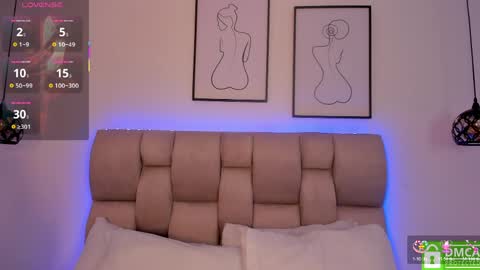 hanna__evans_ online show from May 2026 11:39:01 AM
