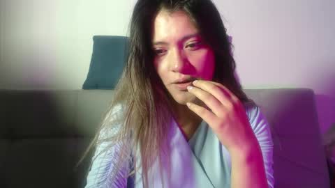 Hanna  online show from April 2026 01:01:02 AM