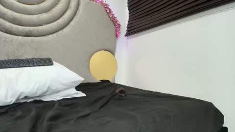 Snapshot of hanna_castro chatting on December 2025 07:53:02 PM Hanna Castro online show from December 2025 07:53:02 PM