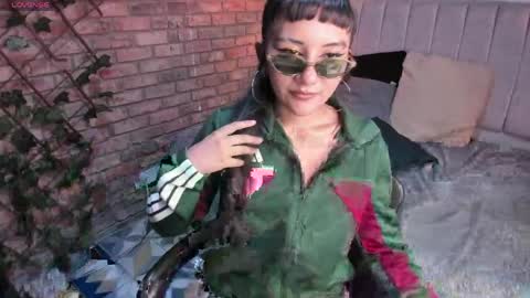 Hanna clark online show from May 2026 04:04:02 PM