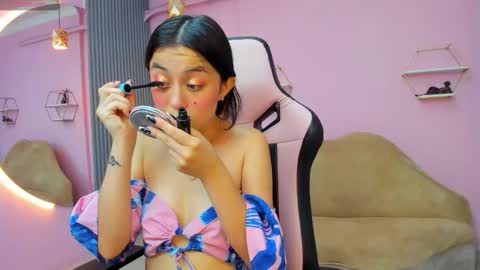 Hanna online show from November 2025 06:52:01 PM