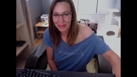 hanna_ha online show from May 2026 10:44:02 AM