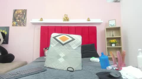 hanna_hornyx20 online show from October 2025 01:16:02 AM