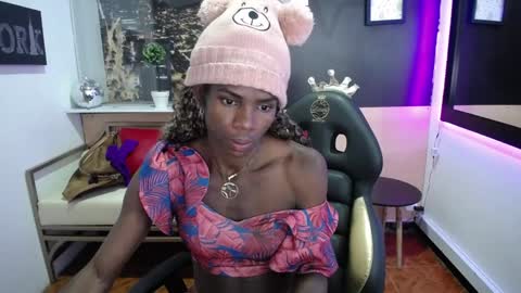 Snapshot of hanna_lamber chatting on January 2025 12:22:02 AM hanna_lamber online show from January 2025 12:22:02 AM