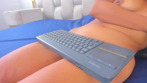 Snapshot of hanna_lens chatting on December 2025 07:21:02 PM Hanna lens online show from December 2025 07:21:02 PM