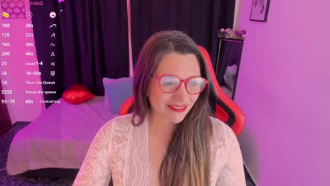 hanna_ma online show from May 2026 01:30:01 PM
