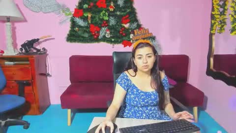 Hanna online show from December 2025 12:48:01 AM