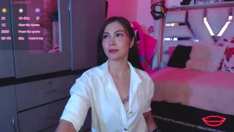 hanna_plum online show from January 2026 08:12:01 PM