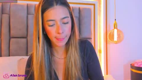 Eliana online show from November 2025 11:52:01 PM