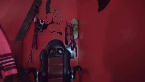 Hanna online show from September 2025 03:12:02 PM