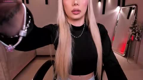  Hanna Connor  online show from October 2025 08:20:02 PM