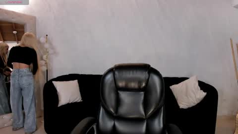  Hanna Connor  online show from May 2026 09:12:01 PM