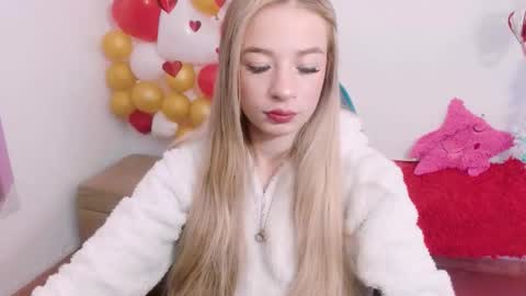 Hannah 027 online show from September 2025 12:27:02 PM