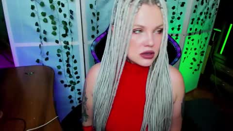 Hannah online show from October 2025 07:21:01 AM