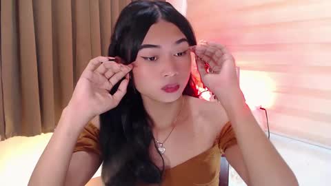 Snapshot of hannah_davis69 chatting on February 2025 05:18:02 AM Alex online show from February 2025 05:18:02 AM