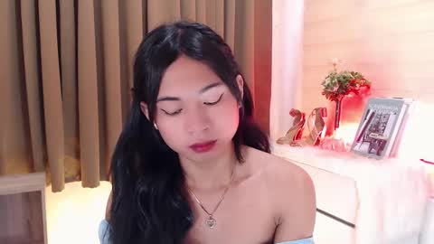 Snapshot of hannah_davis69 chatting on February 2025 03:01:02 AM Alex online show from February 2025 03:01:02 AM