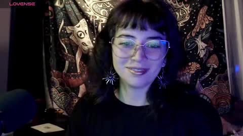 Hannah online show from November 2025 02:45:02 AM