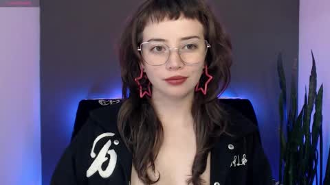 Hannah online show from February 2026 04:11:01 AM