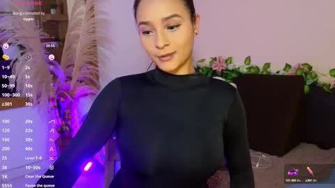 Hannah Williams online show from September 2025 11:15:01 PM