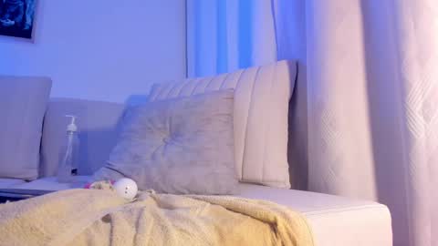 Hannah  online show from March 2025 07:56:02 AM