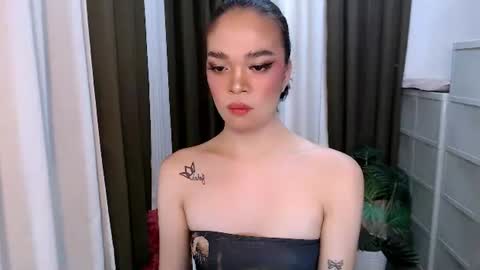 HANNAH online show from May 2026 12:51:02 AM