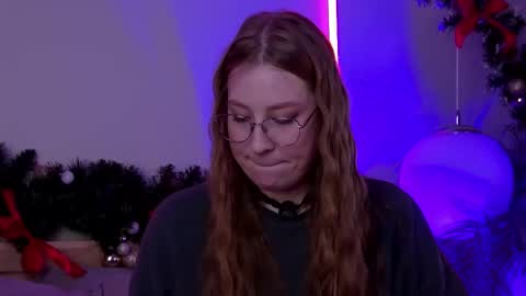 Snapshot of hannahmonttana chatting on January 2026 09:47:02 AM Pearl online show from January 2026 09:47:02 AM