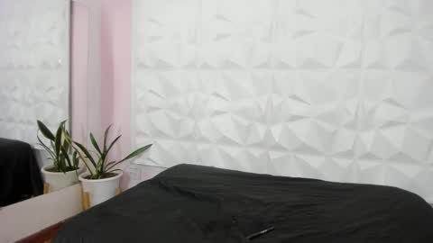 hannahtoons_ online show from September 2025 08:42:01 PM