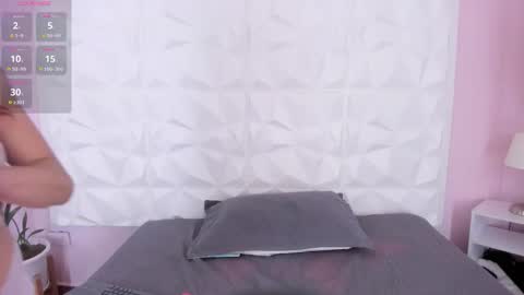 hannahtoons_ online show from October 2025 03:16:02 AM