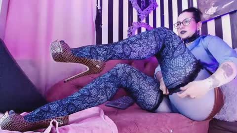 FOLLOW ME INTA MOONXMAFE online show from April 2026 04:26:01 PM