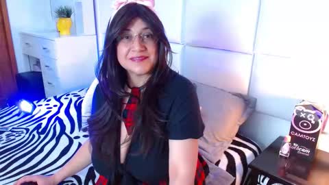 Snapshot of hannasol_ chatting on November 2025 02:11:01 AM Hanna online show from November 2025 02:11:01 AM