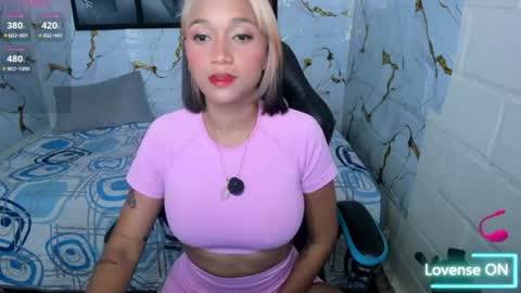 Snapshot of hannasteyl2 chatting on July 2026 12:48:02 PM hannasteyl2 online show from July 2026 12:48:02 PM