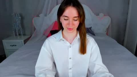 Hannavanilla online show from May 2026 08:45:01 AM