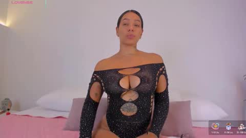 Snapshot of hannawilliams_ chatting on November 2025 08:30:01 PM Hanna Williams online show from November 2025 08:30:01 PM