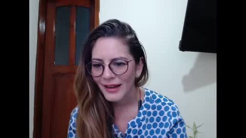 Snapshot of hanny_333 chatting on January 2025 12:51:02 PM hanny_333 online show from January 2025 12:51:02 PM