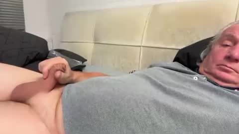 hans66760 online show from December 2024 06:54:02 PM