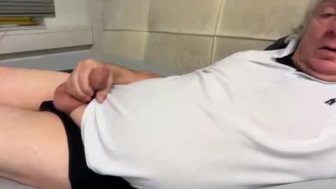 hans66760 online show from January 2025 01:00:01 AM