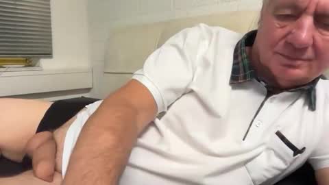 hans66760 online show from October 2025 07:12:01 PM