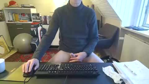 Snapshot of hanse_1 chatting on January 2026 02:42:02 PM Hanse online show from January 2026 02:42:02 PM