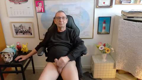 Snapshot of hansi63 chatting on March 2026 11:55:02 AM charly online show from March 2026 11:55:02 AM