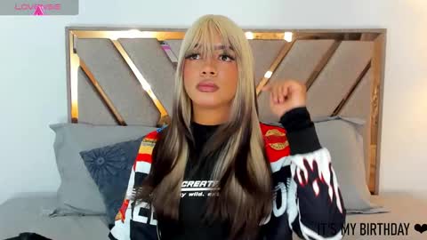 Snapshot of hanz_sex chatting on December 2024 12:12:02 AM Hanz online show from December 2024 12:12:02 AM