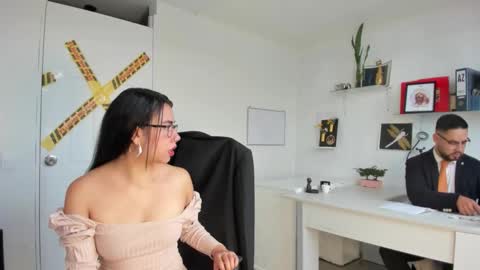 Snapshot of happerquinn_mrhale chatting on December 2025 12:10:01 PM Happer Quinn Mr Hale online show from December 2025 12:10:01 PM