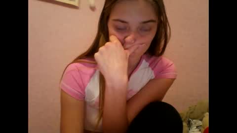 happyemily  online show from February 2026 09:33:01 PM