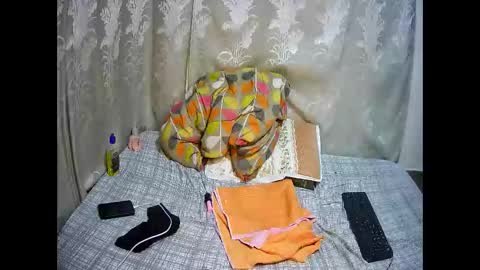 happysonia online show from December 2025 05:48:01 AM