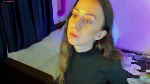 Stephanie online show from December 2024 07:51:01 PM