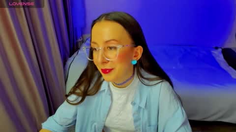 Stephanie online show from March 2026 07:17:01 PM